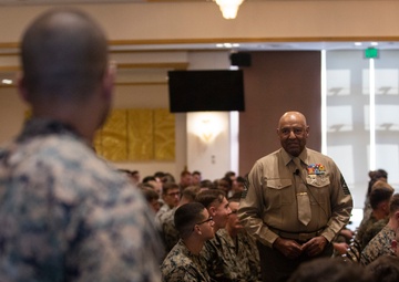Learning from the Old Breed: Sgt. Maj. John Canley visits III MEF