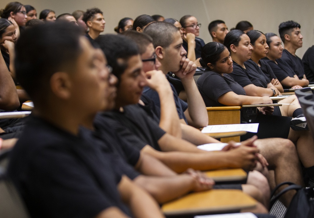 California Jobs Challenge scholars register for college