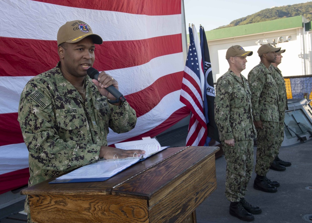 USS Shiloh Holds Change of Command Ceremony