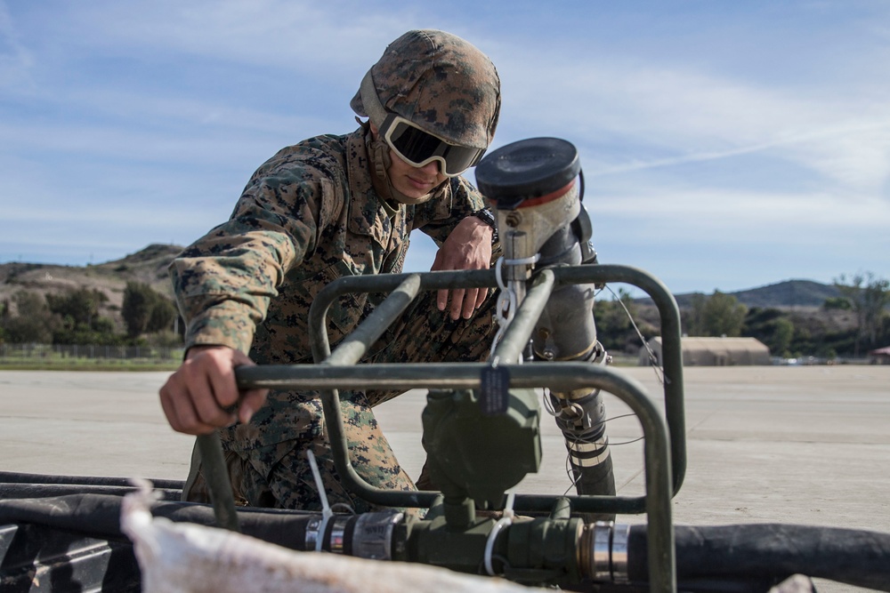 Marines run forward arming, refueling point on MCAS Camp Pendleton during Steel Knight