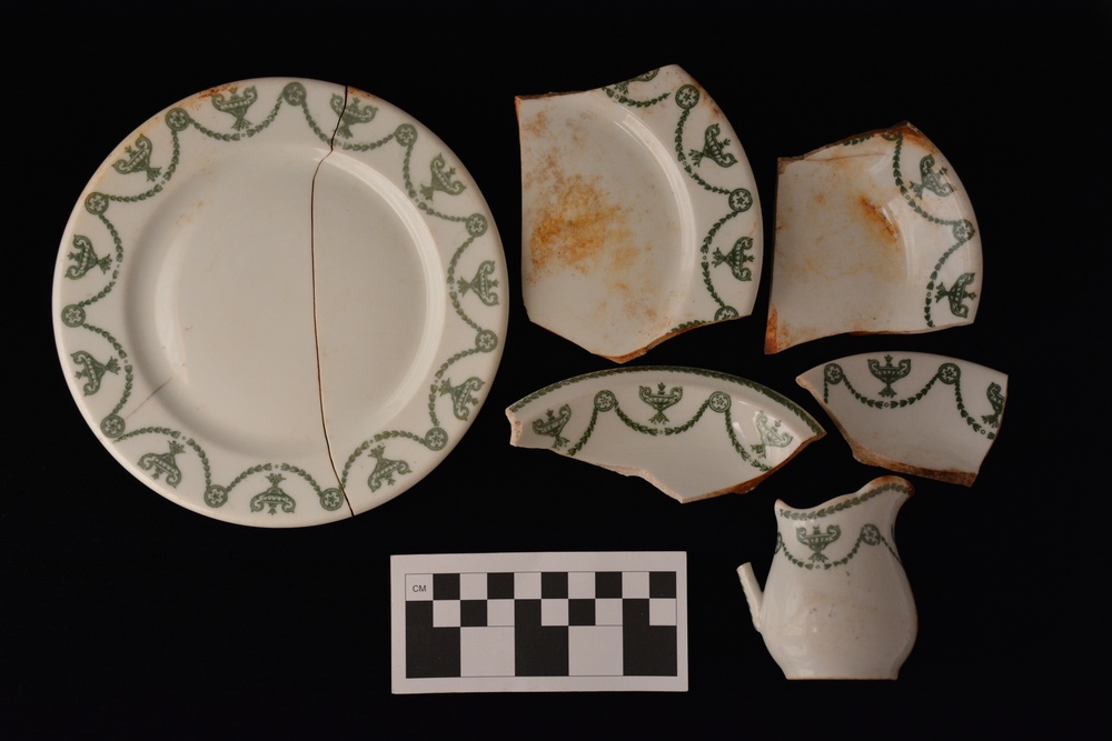 Syracuse China fragments