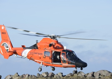 Air Station Port Angeles helicopter crew conducts training