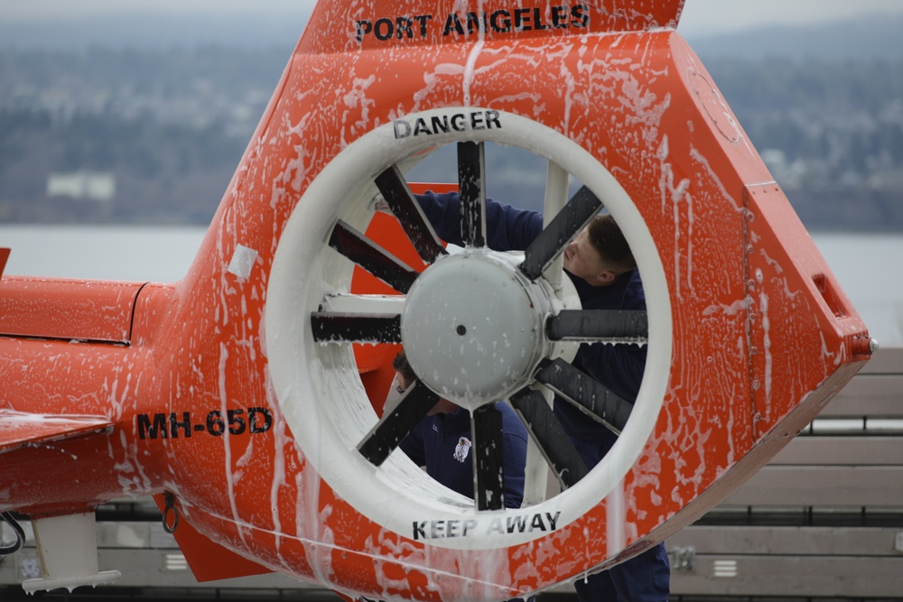 Air Station Port Angeles crews maintain rescue helicopters