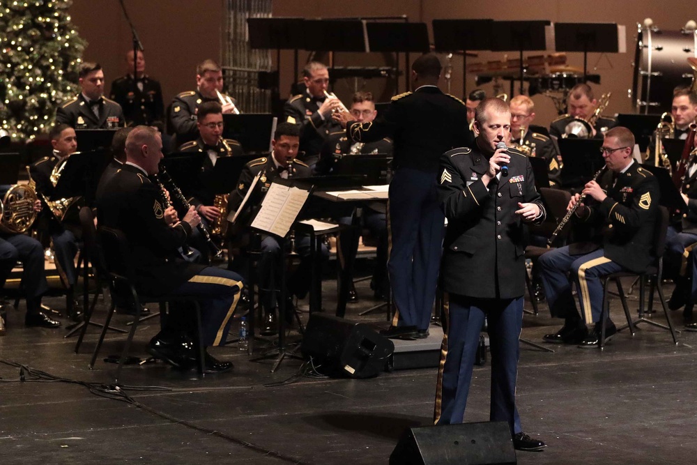 9th Army Band kicks off Holiday Spectacular