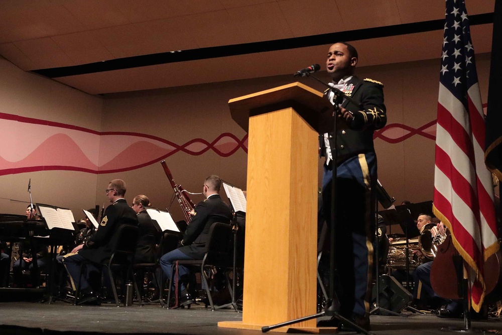 9th Army Band kicks off Holiday Spectacular