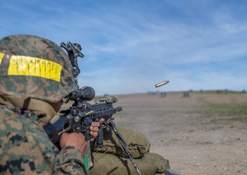 Charlie Company 3-20 conducts live-fire IAR range
