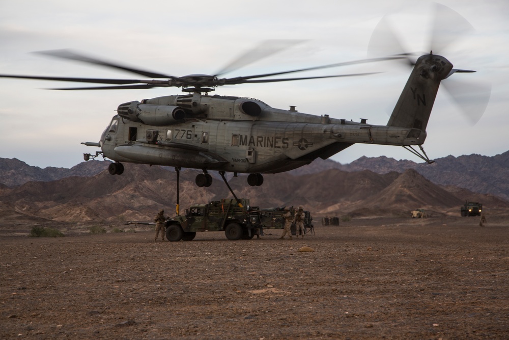 3rd MAW Conducts External Lifts