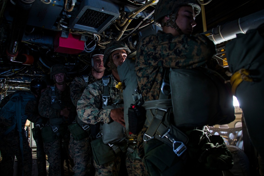 31st MEU conducts Joint Precision Air Delivery