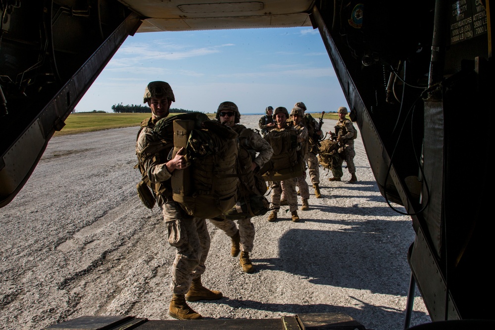 31st MEU conducts Joint Precision Air Delivery