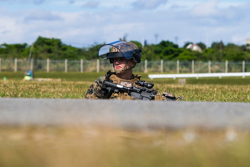 31st MEU executes simulated embassy reinforcement