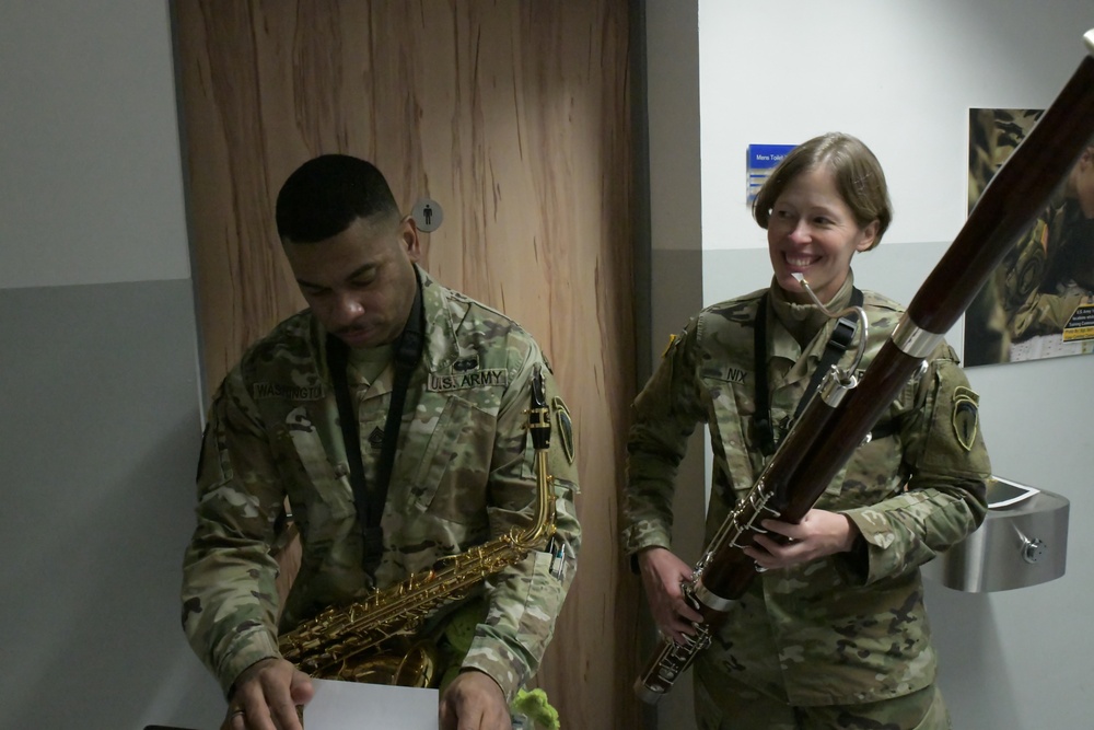 U.S. Army Europe Band spreads some holiday cheer with the gift of music