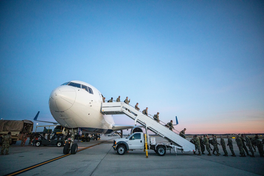 1st Squadron, 102nd Cavalry Regiment troopers home for the holidays