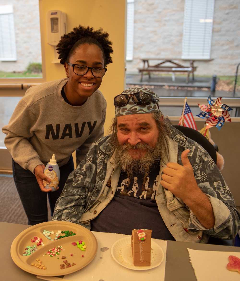 Sailors Make Gingerbread Houses with Veterans at the Washington Veterans Home