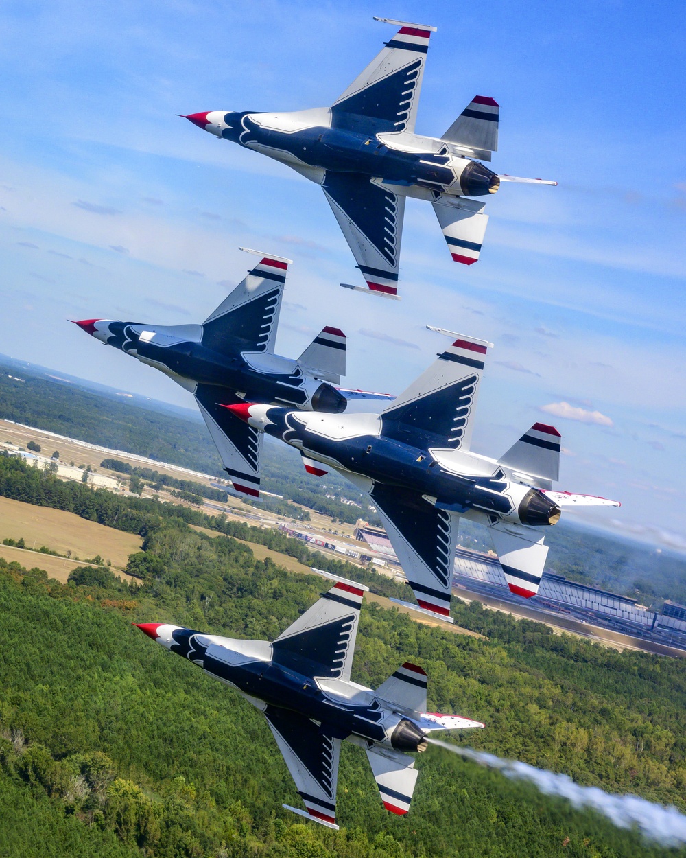 Thunderbirds fly over Atlanta Motor Speedway