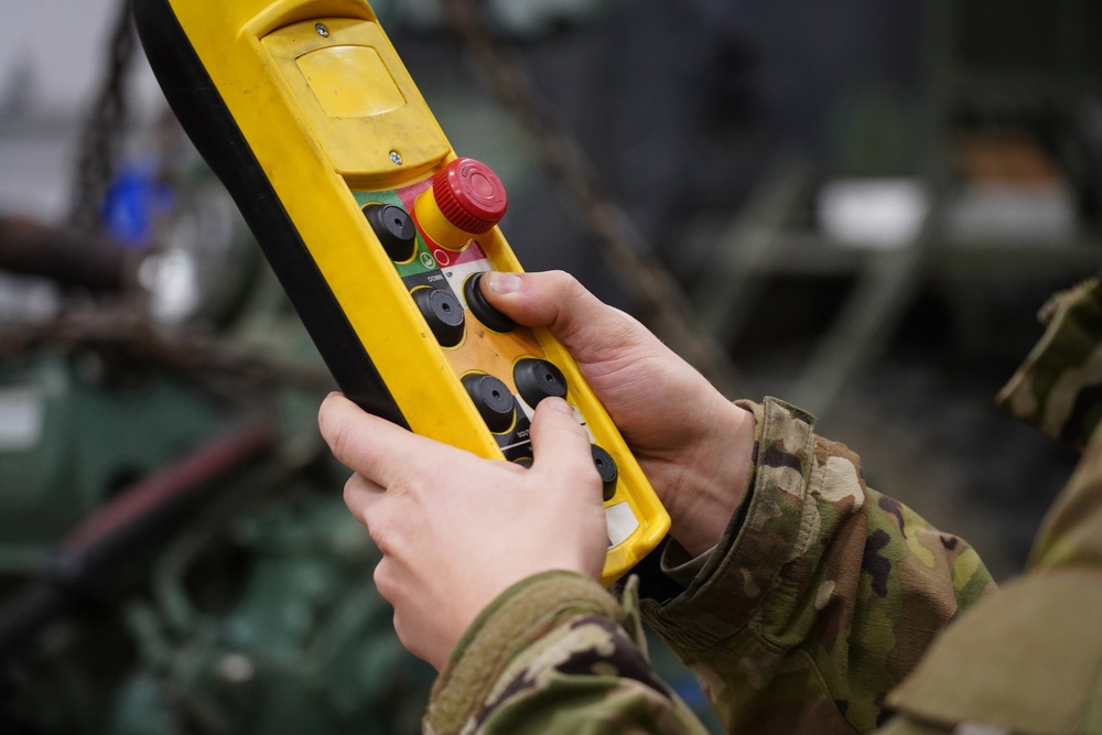 USARAK Soldiers Perform Vehicle Maintenance