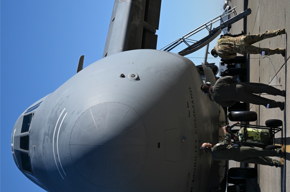 Travis C-5M Galaxy tests combat evasion capabilities