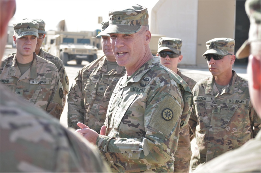 Brig. Gen. Scott Linton Visits the 77th Sustainment Brigade