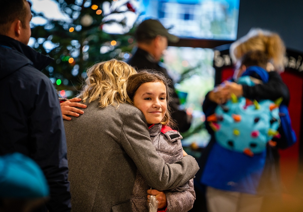 12th CAB families celebrate the holidays with children from the Walburgisheim Kinderheim