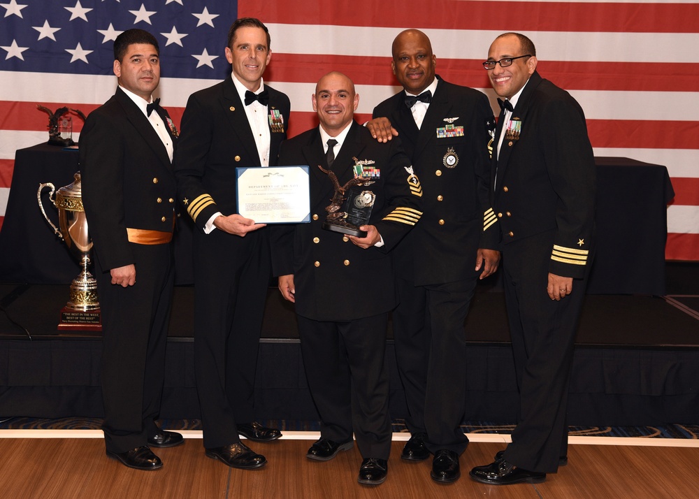 New Jersey Sailor recognized for Superior Service in Navy Recruiting District San Antonio