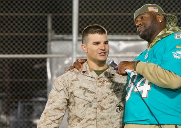 Miami Dolphins spread holiday cheer to troops in Jordan