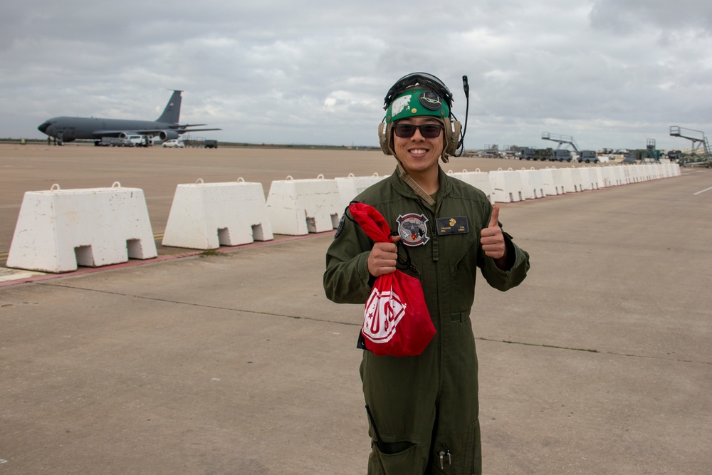 SPMAGTF CR-AF 20.1: USO Holiday Tour