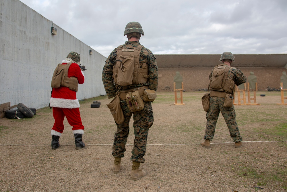 SPMAGTF CR-AF 20.1: USO Holiday Tour