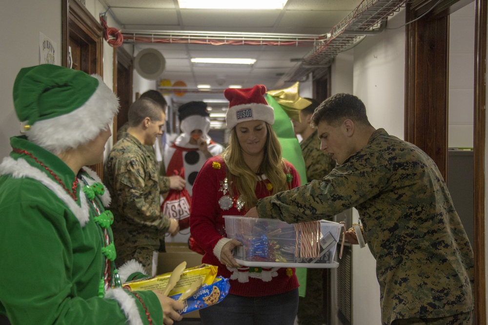 SPMAGTF CR-AF 20.1: USO Holiday Tour
