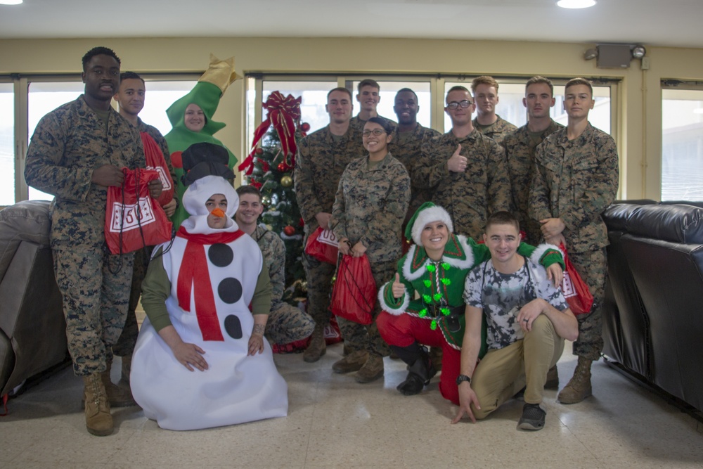 SPMAGTF CR-AF 20.1: USO Holiday Tour