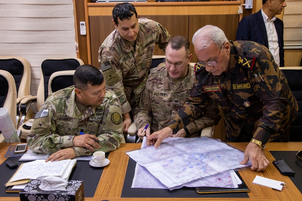 Col. Holden Visits Maj. Gen. Mustafa Chawrash