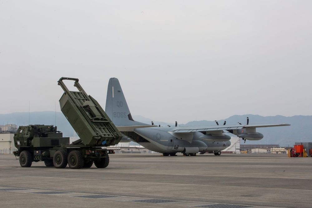 VMGR-152 supports HIMARS