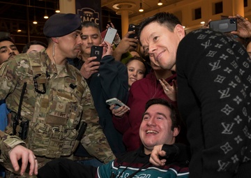 Wahlberg brothers visit Ramstein, thank troops