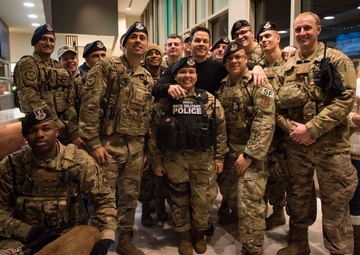 Wahlberg brothers visit Ramstein, thank troops