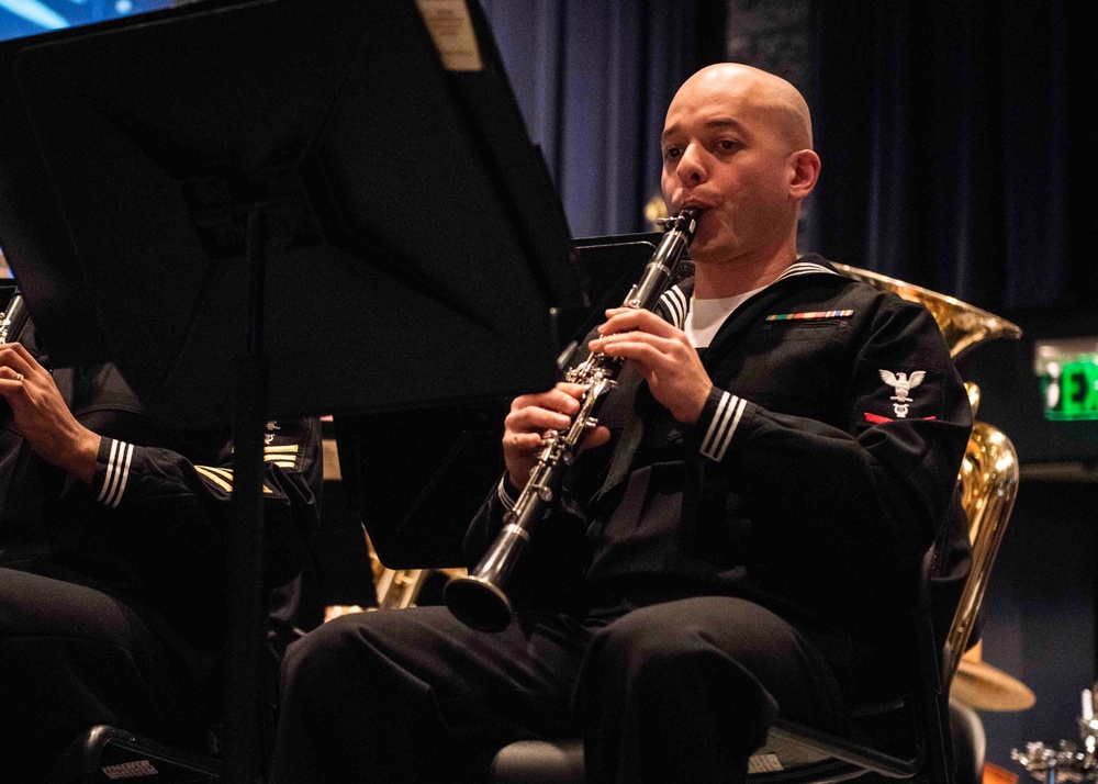 Navy Band Northeast Holiday Concert