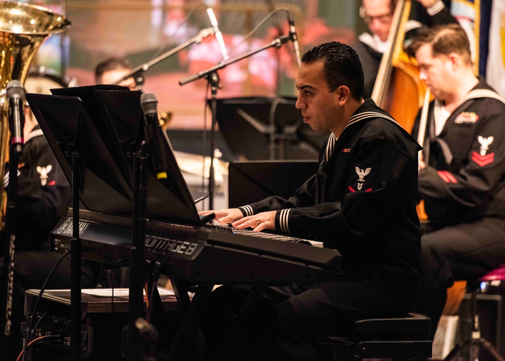 Navy Band Northeast Holiday Concert