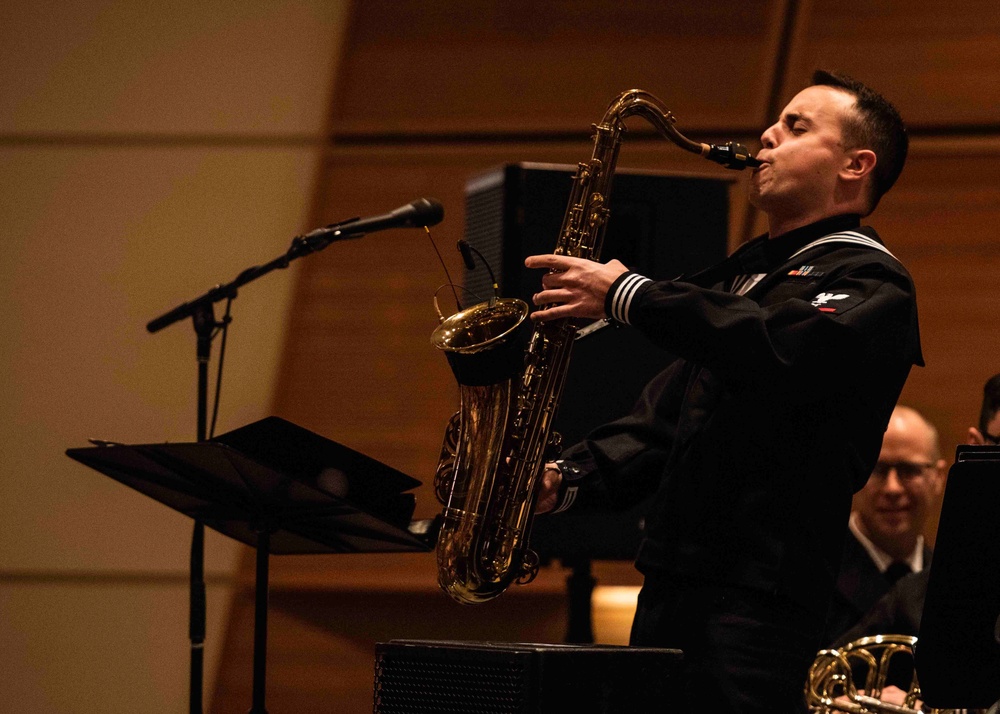 Navy Band Northeast Holiday Concert