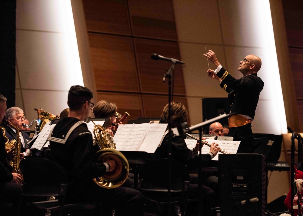 Navy Band Northeast Holiday Concert
