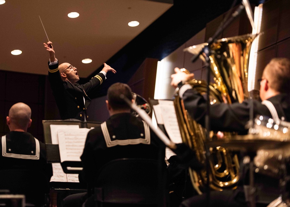Navy Band Northeast Holiday Concert