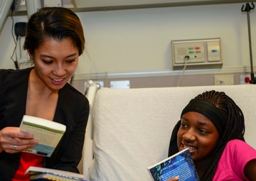 Junior League Visits NMCP's Pediatric Patients; Gifts Books to Promote Reading