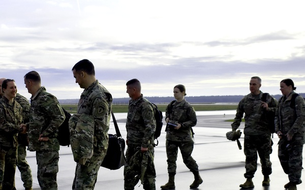 Lt. Gen. Charles Flynn visits Powidz base camp, Poland