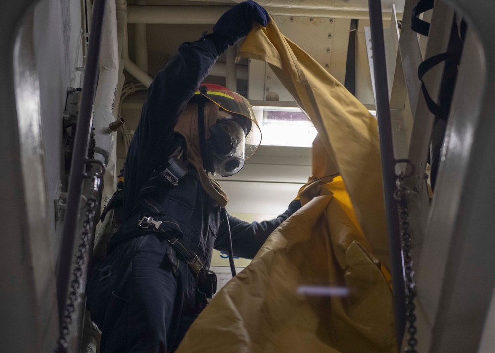 USS McCampbell Conducts Firefighting Drill