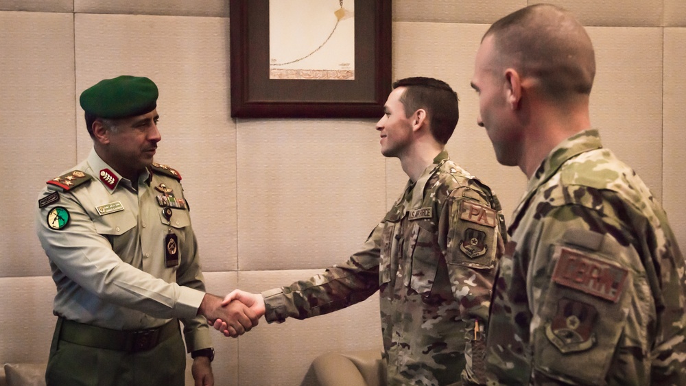 U.S. Airmen share insight on crisis comms at Kuwaiti conference