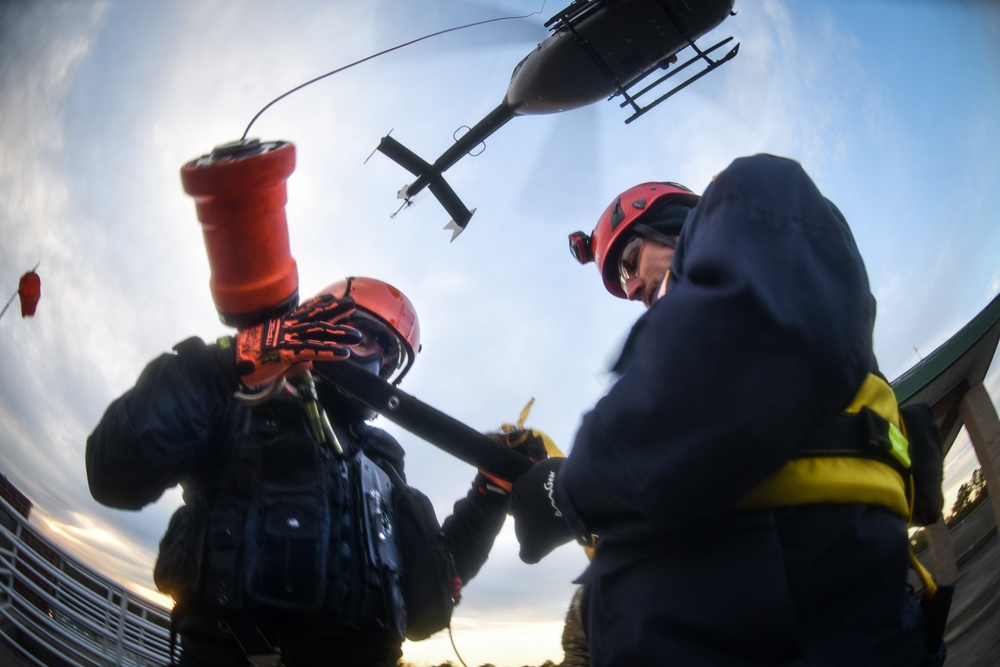 South Carolina Helicopter Aquatic Team conducts quarterly training