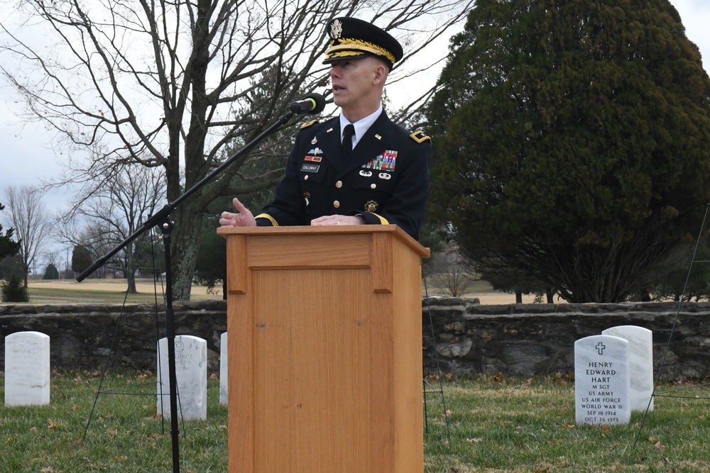 Volunteers honor military veterans with wreaths at Fort Knox Main Post Cemetery, Kentucky Veterans Cemetery – Central