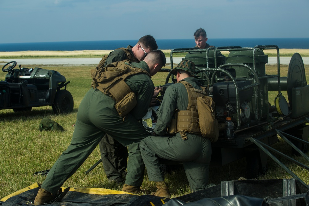 31st MEU conducts simulated airfield seizure at Ie Shima Training Facility