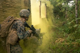 BLT 1/5 conducts simulated urban assault, jungle warfare training during MEU Exercise