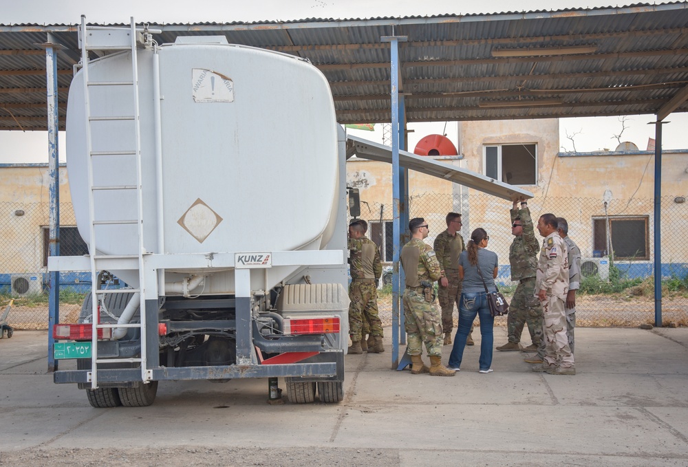 U.S. Forces repair Iraqi Army Aviation Command fuel trucks