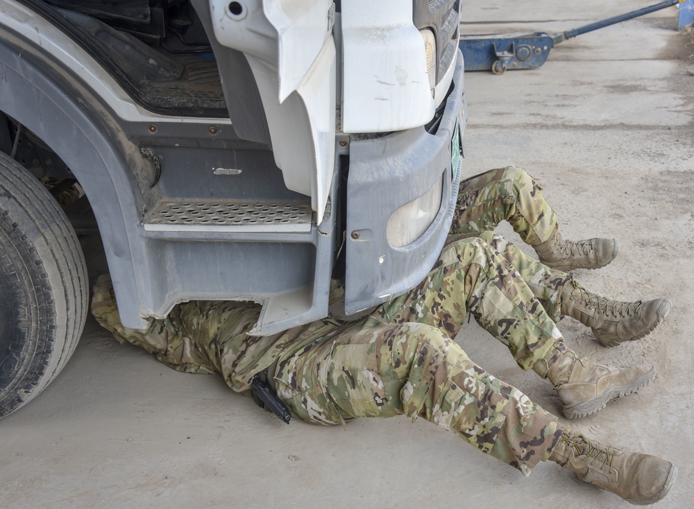 U.S. Forces repair Iraqi Army Aviation Command fuel trucks