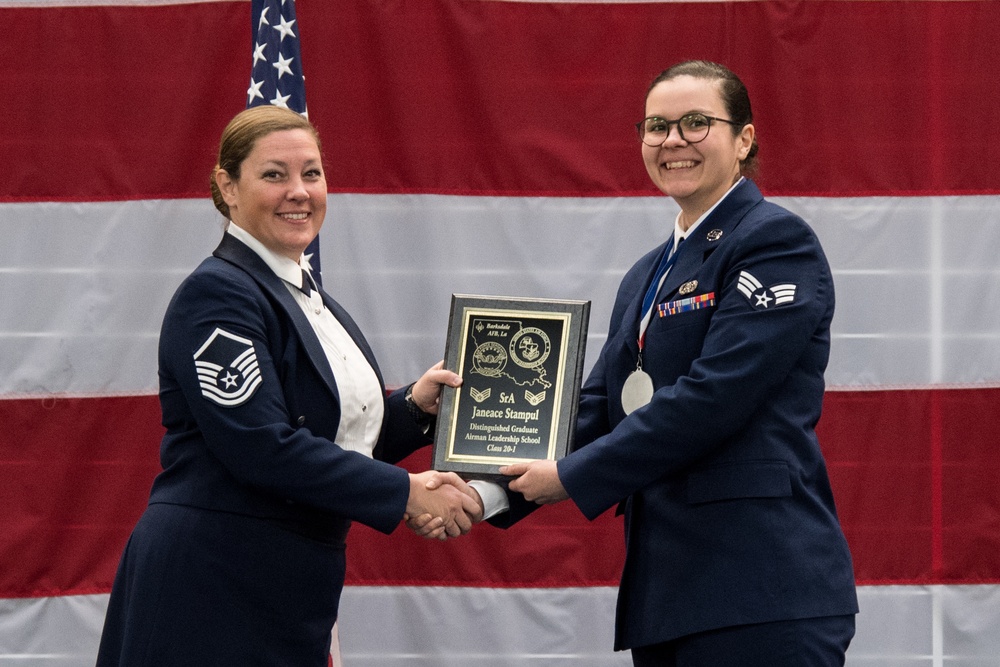ALS Class 20-1 graduation
