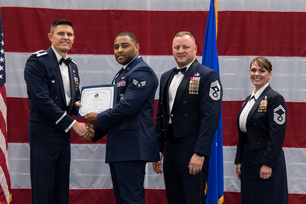 ALS Class 20-1 graduation