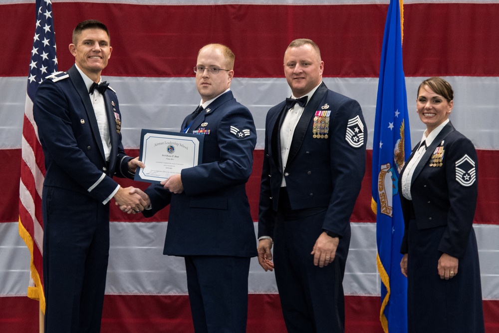 ALS Class 20-1 graduation